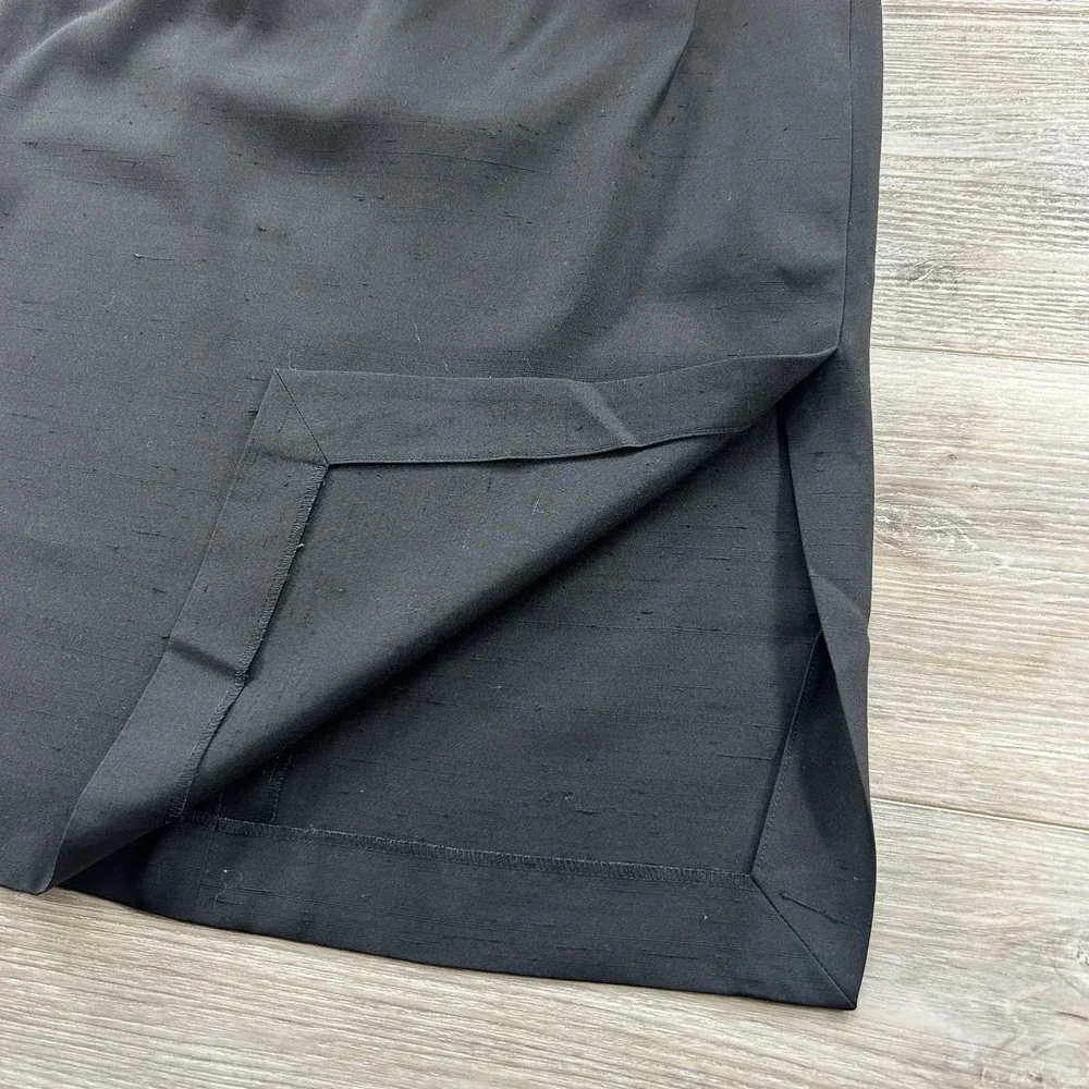 Burberry London‎ Women's 44 (10/12) Black Silk Textured Pencil Skirt Officecore